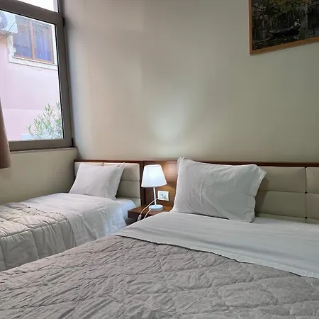 Bobi Hotel