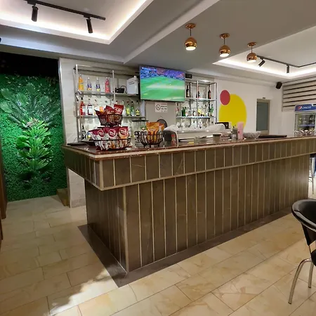 Bobi ホテル Shkodër