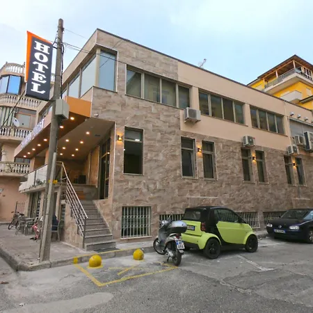 Bobi Hotel